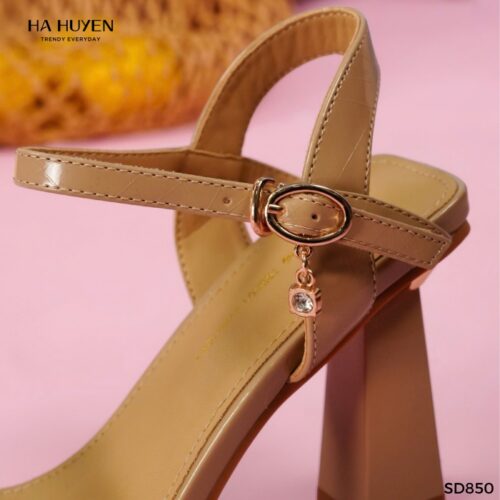 Sandals trơn quai ngang mũi kim loại 7cm - SD850 - Ảnh 3
